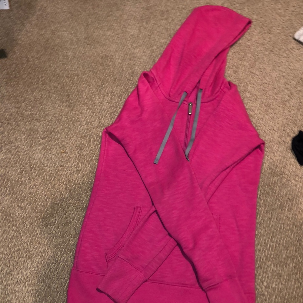 hoodie under armor sweatshirt